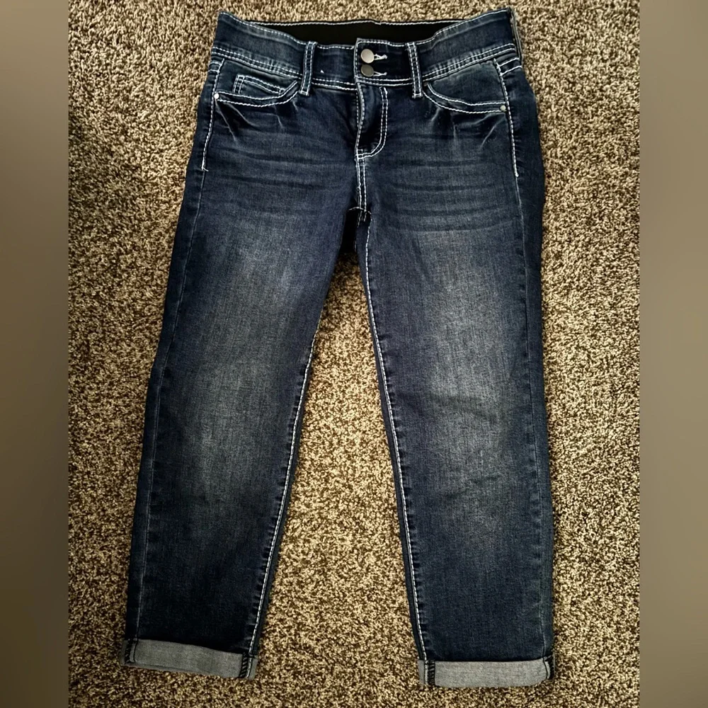 Women's size 6 Apt 9 denim jeans cropped capri pants jeweled bling - Picture 2 of 3